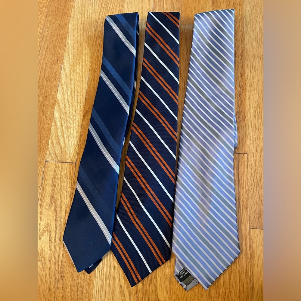 Bundle of ties.